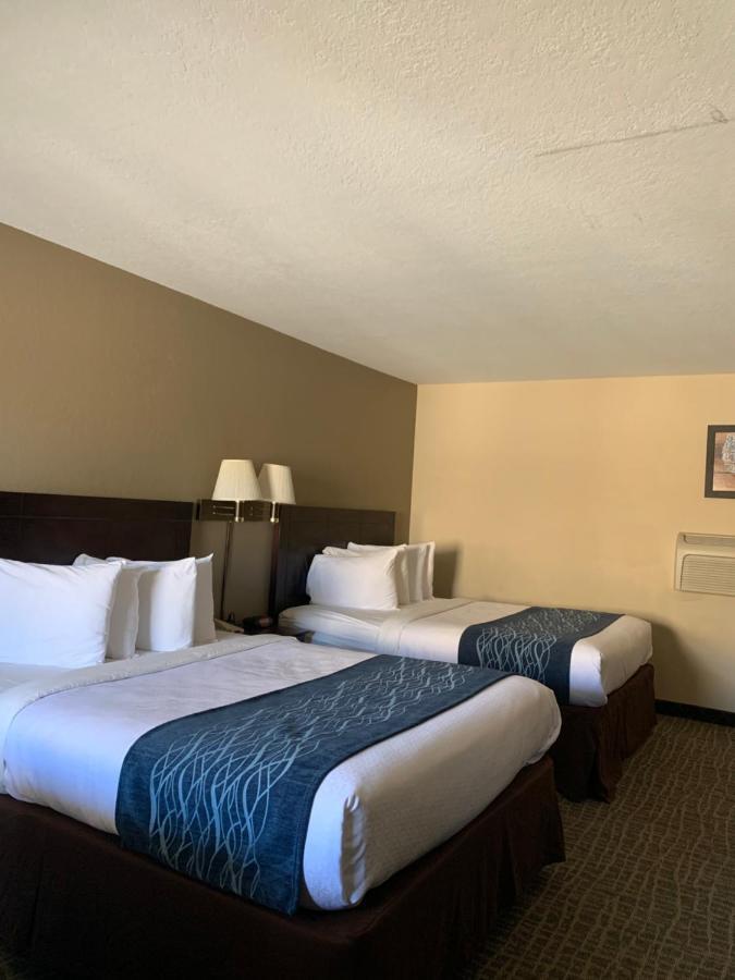Economy Inn & Suites Hannibal Exterior photo