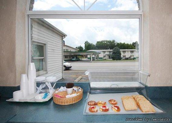 Economy Inn & Suites Hannibal Restaurant photo